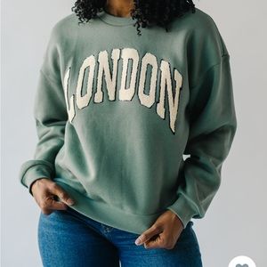 London sweatshirt, sage green, size medium